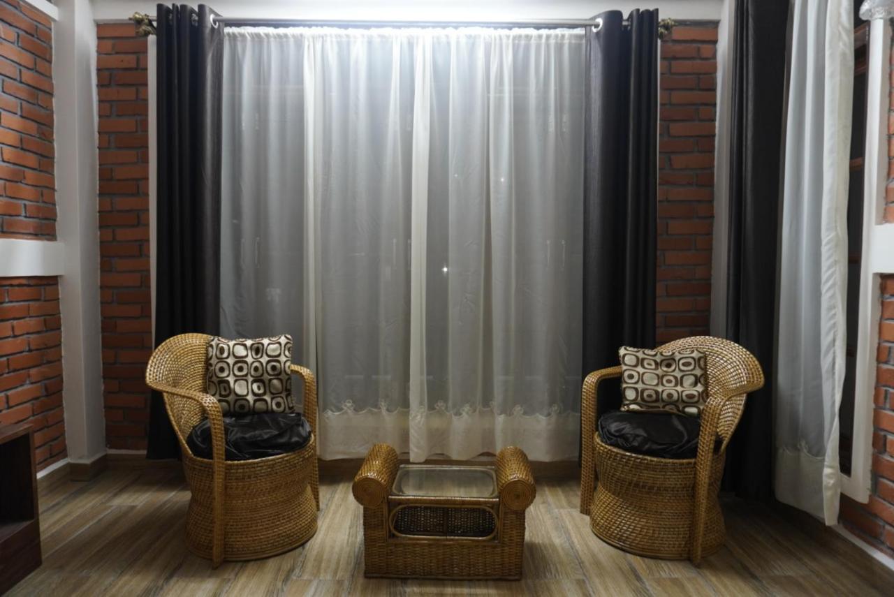 Dorsen Homestay Шиллонг Екстер'єр фото