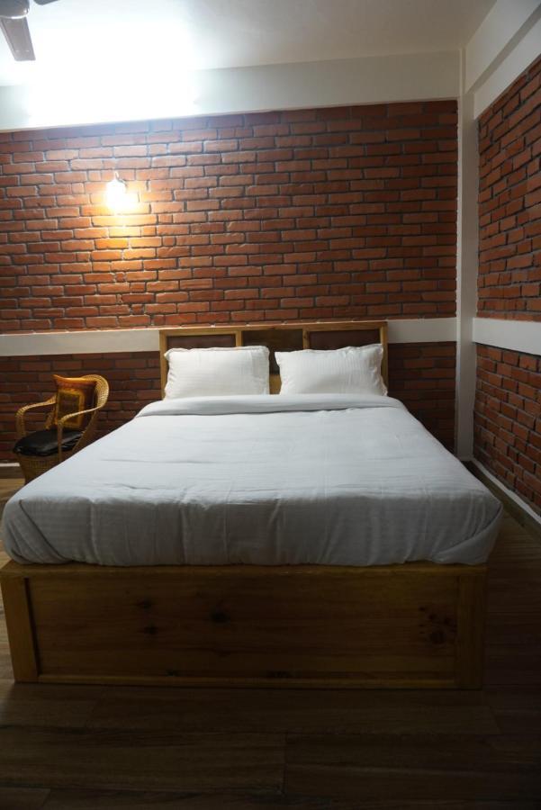 Dorsen Homestay Шиллонг Екстер'єр фото